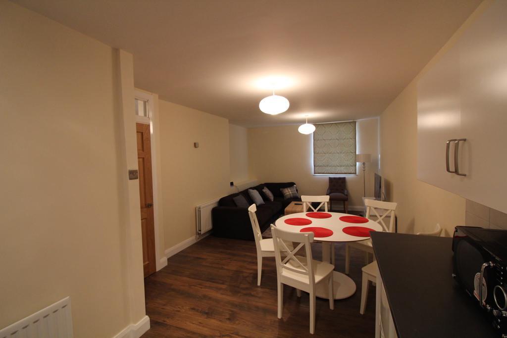 Salisbury Renovated Apartment